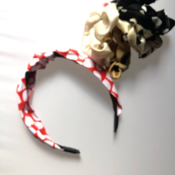 torrid Accessories - Nwt Torrid Headband and hair scrunches